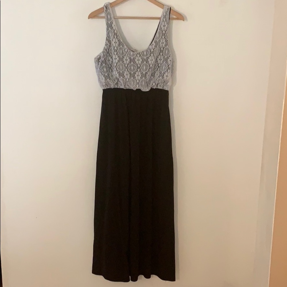 Gorgeous black maxi dress